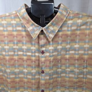 Sherpa Adventure Gear Men's Button Up Shirt XL Plaid Outdoor Hiking Travel SS